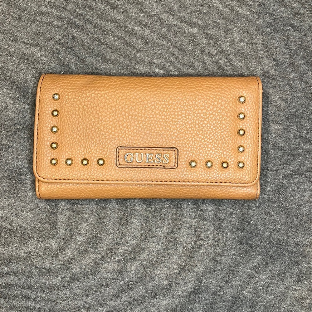 Guess Trifold Wallet
